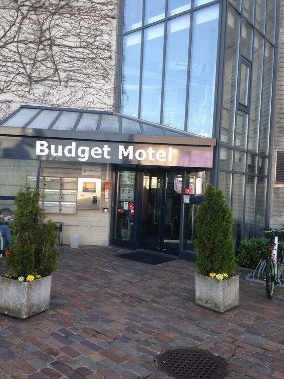 Budget Self Check-in 3*